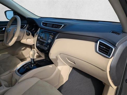 Used 2015 Nissan Rogue SV image 25