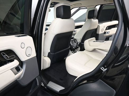 Used 2021 Land Rover Range Rover Westminster Edition image 12