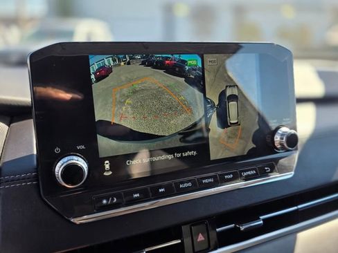 Used 2024 Mitsubishi Outlander SE image 29