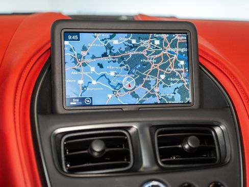 Used 2023 Aston Martin DB11 Coupe image 10