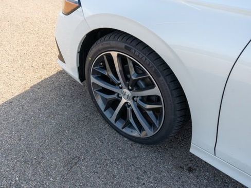 Used 2024 Honda Civic Touring image 11
