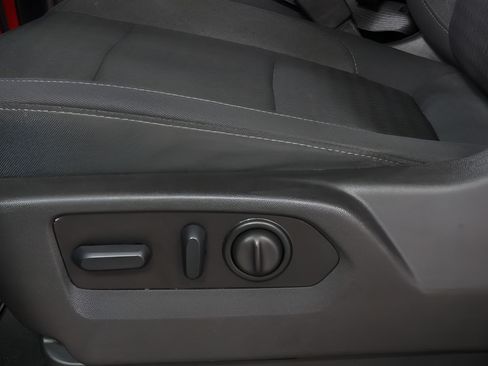 Used 2022 Chevrolet Silverado 1500 Custom Trail Boss w/ Safety Confidence Package AWD/4WD image 19
