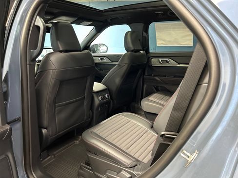New 2026 Ford Explorer ST-Line w/ ST-Line Street Pack AWD/4WD image 34