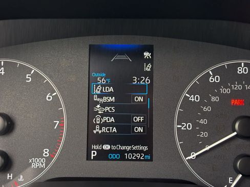 Certified 2023 Toyota Corolla Cross LE image 31