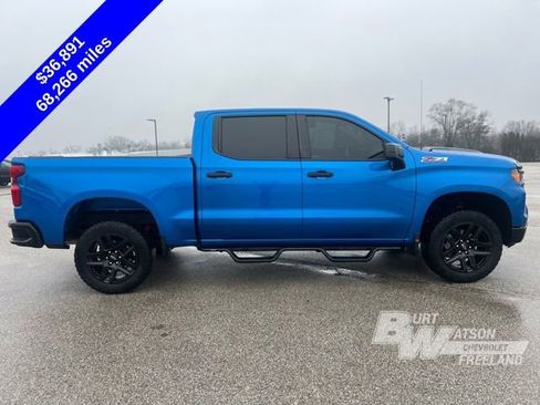 Used 2023 Chevrolet Silverado 1500 Custom Trail Boss w/ LPO, Dark Essentials Package image 5
