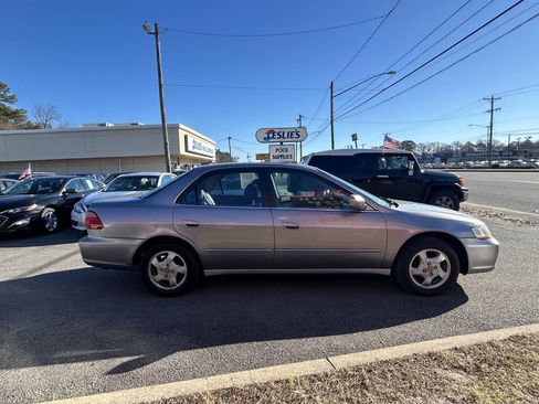 Used 2000 Honda Accord EX image 4