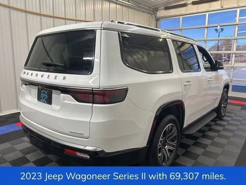 Used 2023 Jeep Wagoneer Series II AWD/4WD image 3
