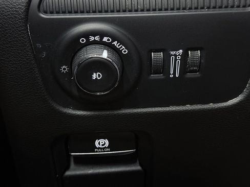 Used 2025 Jeep Wagoneer Series II image 53