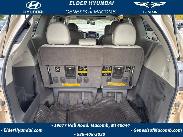 Used 2014 Toyota Sienna XLE FWD image 25