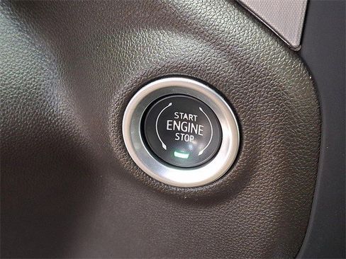 Certified 2022 GMC Sierra 1500 SLT w/ SLT Premium Plus Package image 30