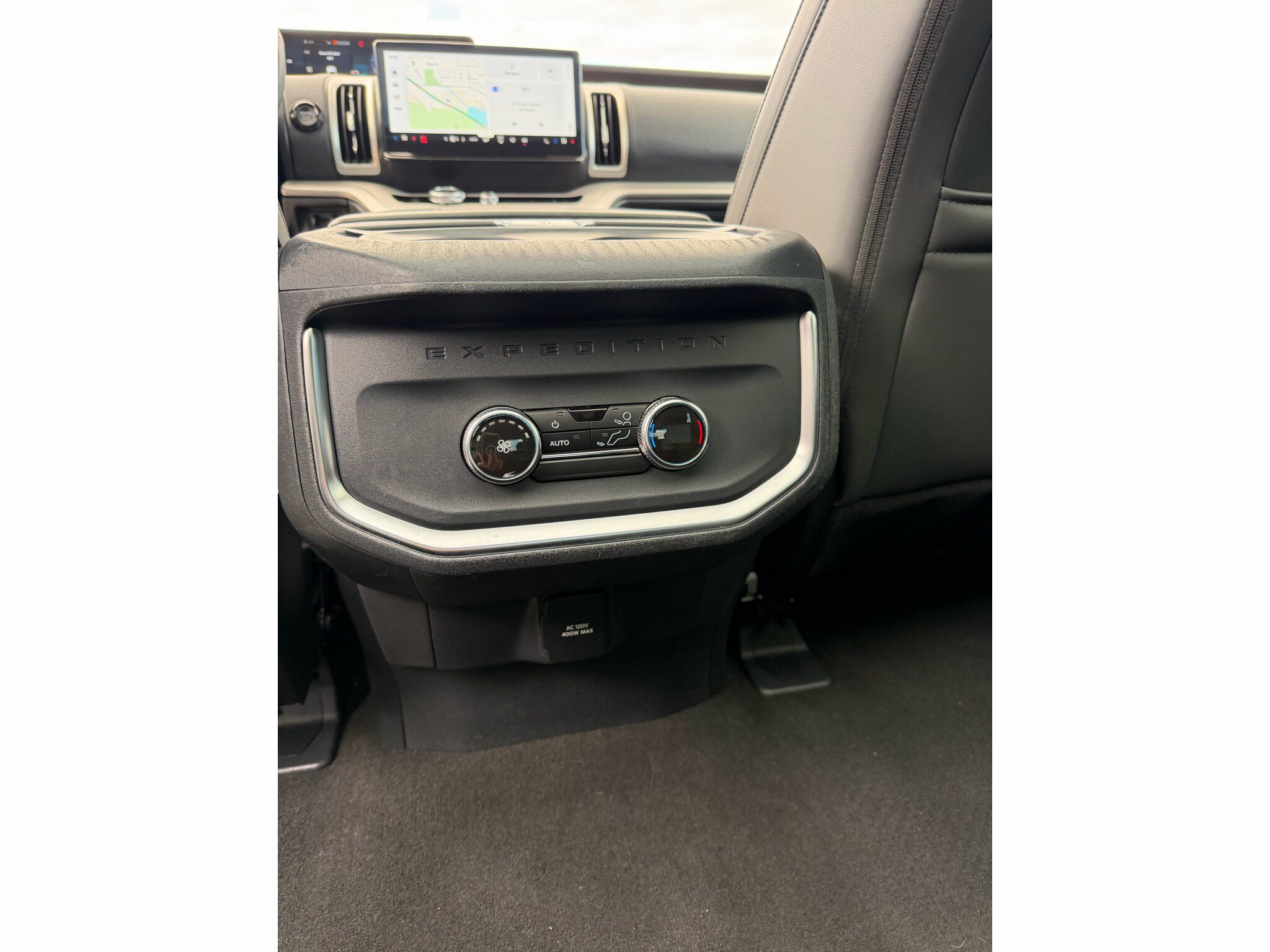Used 2025 Ford Expedition Active AWD/4WD image 11