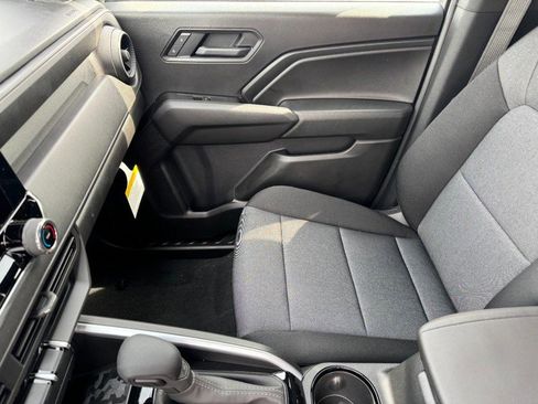 New 2026 Chevrolet Colorado W/T w/ WT Custom Package AWD/4WD image 8
