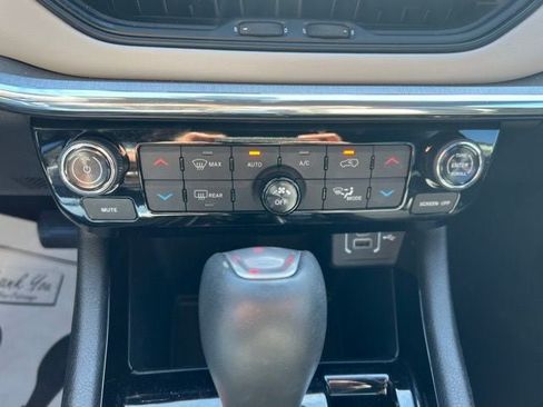 Used 2024 Jeep Compass Limited AWD/4WD image 16