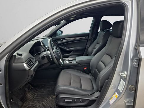 Used 2022 Honda Accord Sport image 9