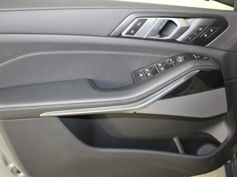 Certified 2025 BMW X5 xDrive40i image 11