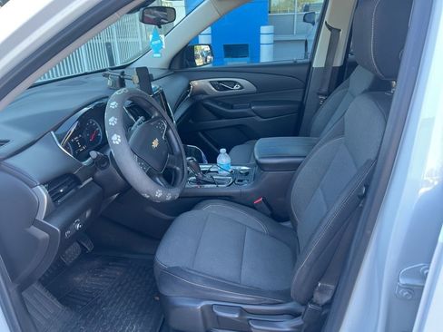 Used 2018 Chevrolet Traverse LS image 15