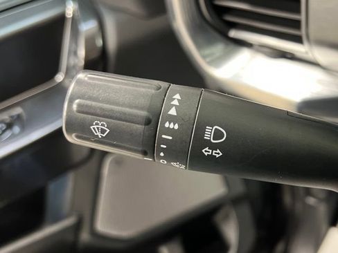 Used 2021 Ford F150 Lariat w/ Equipment Group 502A High image 31