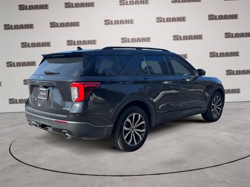 Used 2022 Ford Explorer ST-Line w/ Class IV Trailer Tow Package image 5