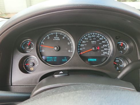 Used 2014 Chevrolet Suburban LT w/ Luxury Package image 18