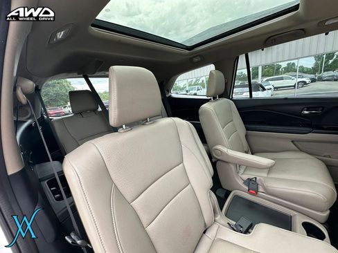 Used 2018 Honda Pilot Elite image 27