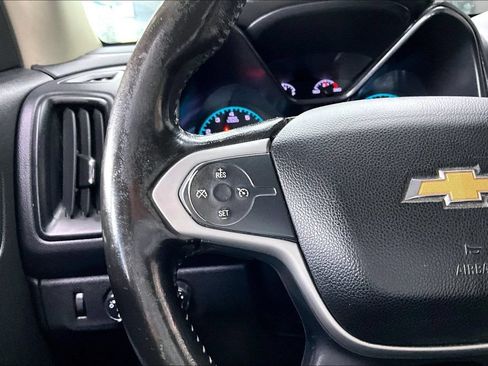Used 2015 Chevrolet Colorado LT AWD/4WD image 10