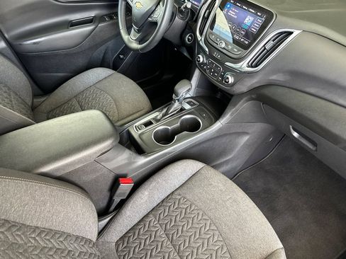 Used 2024 Chevrolet Equinox LT AWD/4WD image 16