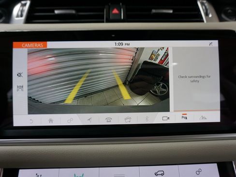 Used 2019 Land Rover Range Rover Sport HSE image 18