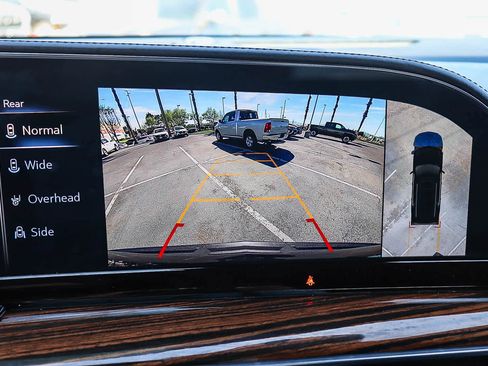 Used 2021 Cadillac Escalade Luxury image 30