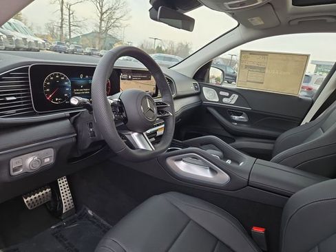 New 2026 Mercedes-Benz GLS 450 4MATIC image 28