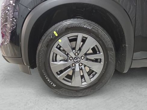 New 2026 Nissan Pathfinder SV image 23