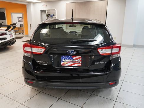 Used 2019 Subaru Impreza 2.0i image 8