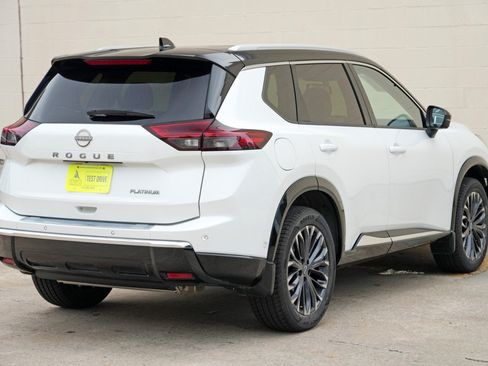 Used 2024 Nissan Rogue Platinum w/ Platinum Premium Package FWD image 50
