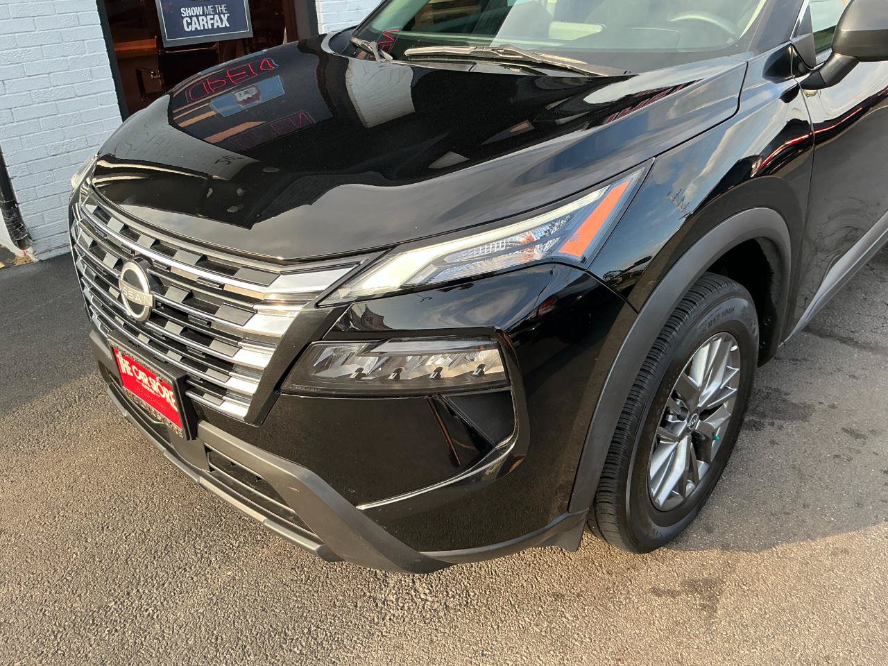 Used 2024 Nissan Rogue S AWD/4WD image 28