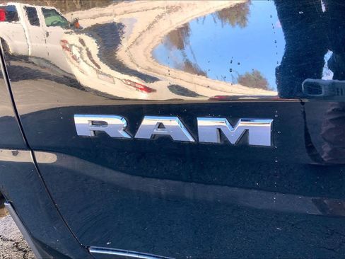 Used 2020 RAM 1500 Big Horn image 9