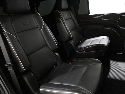 Used 2021 Cadillac Escalade Premium Luxury w/ LPO, Radiant Package image 20