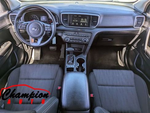 Used 2020 Kia Sportage LX image 18