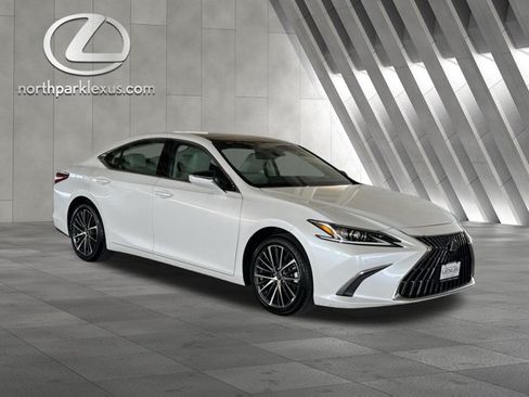 Certified 2025 Lexus ES 350 w/ Premium Package FWD image 4