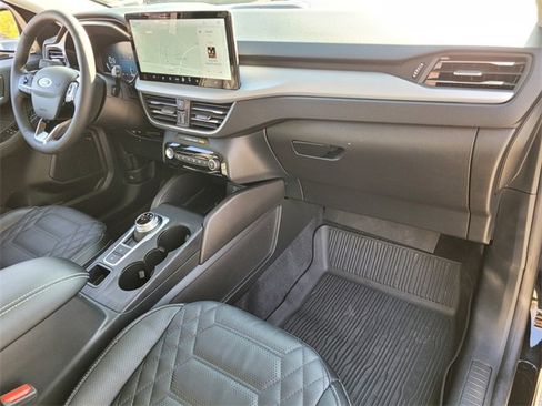 Used 2023 Ford Escape Platinum w/ Premium Technology Package image 20