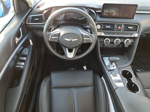 Used 2023 Genesis G70 2.0T image 11
