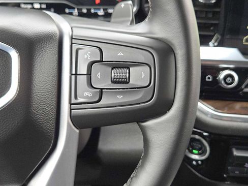 Certified 2024 GMC Sierra 1500 SLT image 28