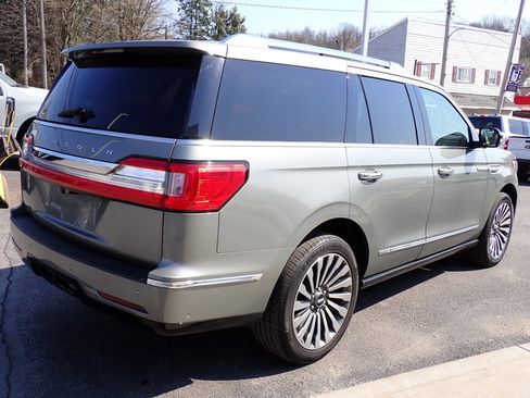 Used 2019 Lincoln Navigator Reserve image 7