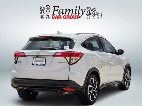 Used 2019 Honda HR-V Sport image 4