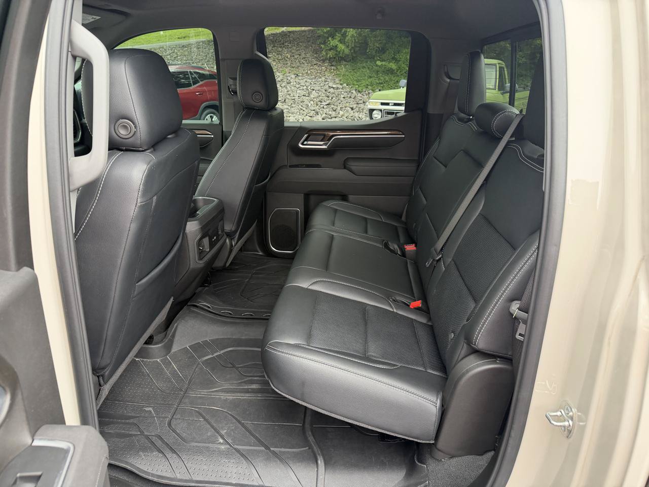 Used 2026 Chevrolet Silverado 1500 RST w/ Dark Appearance Package AWD/4WD image 13