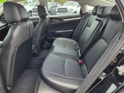 Used 2016 Honda Civic Touring image 13