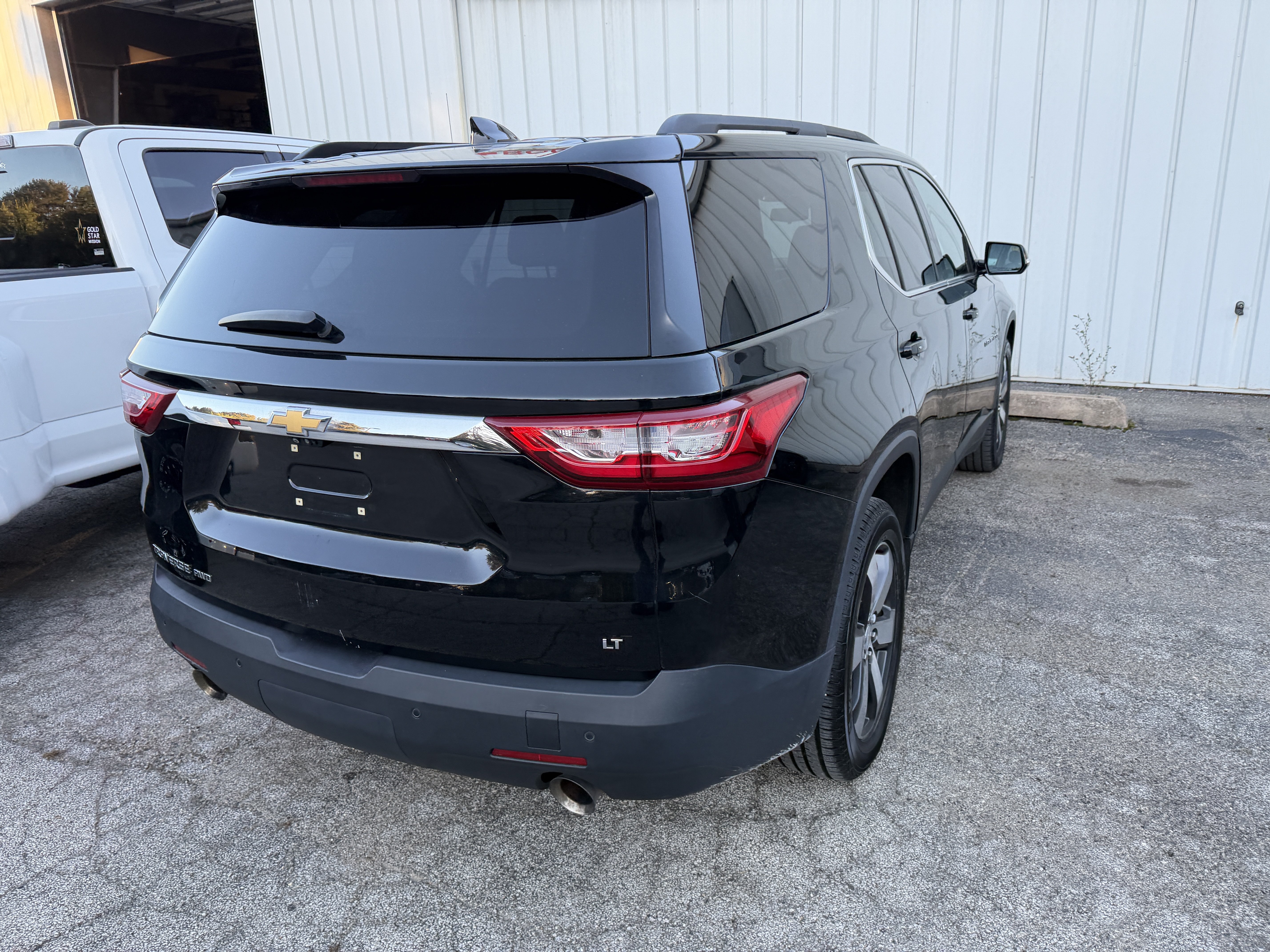 Used 2020 Chevrolet Traverse LT w/ LT Premium Package AWD/4WD image 13
