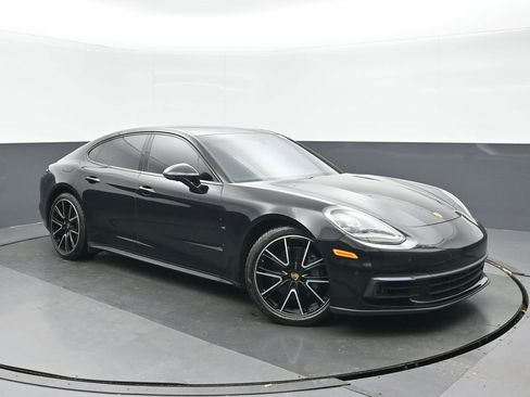 Used 2018 Porsche Panamera 4S image 5