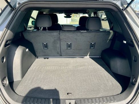 Used 2025 Chevrolet Equinox LT w/ Safety and Technology Package image 15