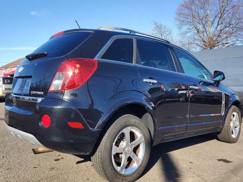 Used 2014 Chevrolet Captiva Sport LT w/ Convenience Package image 4
