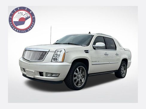 Used 2013 Cadillac Escalade EXT Premium AWD/4WD image 1