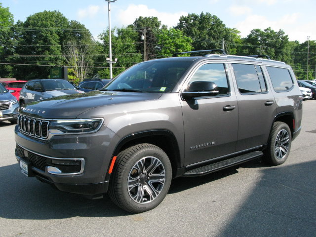 Used 2023 Jeep Wagoneer 4WD w/ Premium Group I image 10